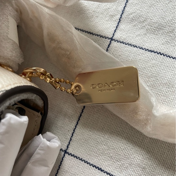 NWT  Coach Mini Klare Crossbody Bag With Strawberry Print In Canvas/Chalk CAP94 - Picture 6 of 12